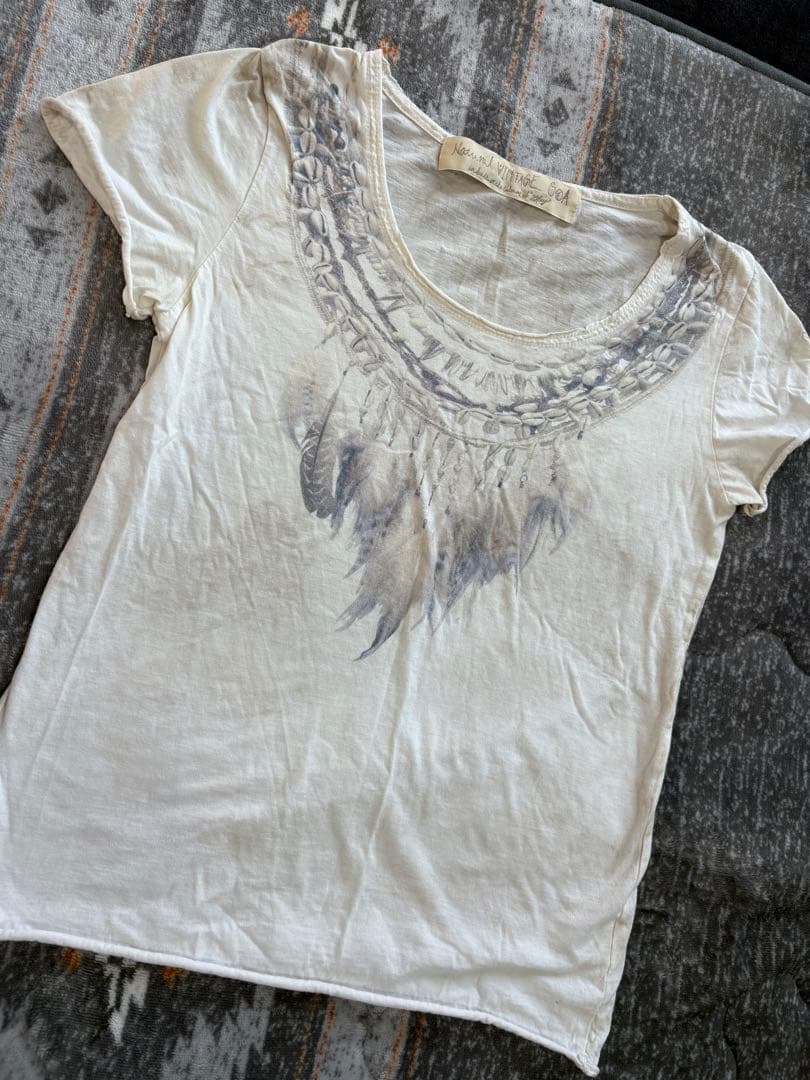 goa Natural Vintage 羽根プリント Tシャツ