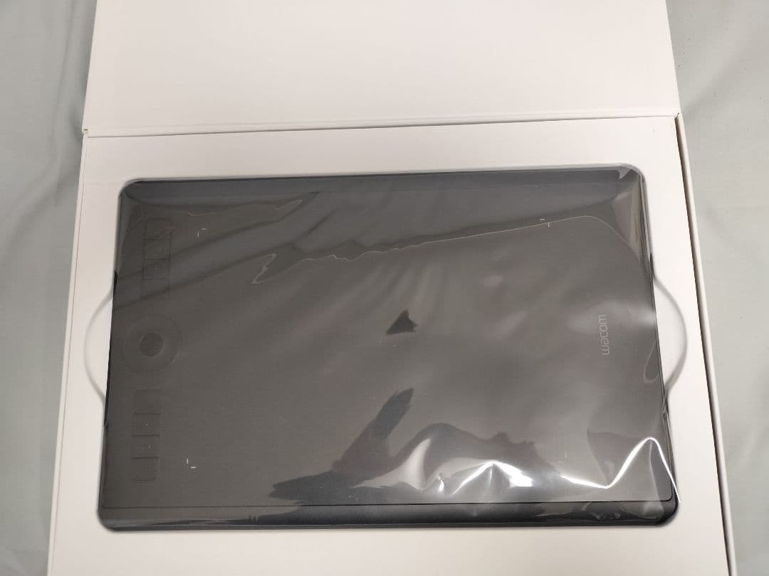 よ*し様 ワコム WACOM Intuos Pro M