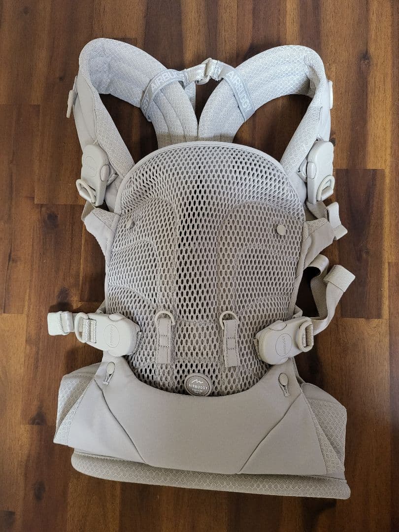 AIRBUGGY A.B.C.　エアバギーベビーキャリア 　抱っこ紐