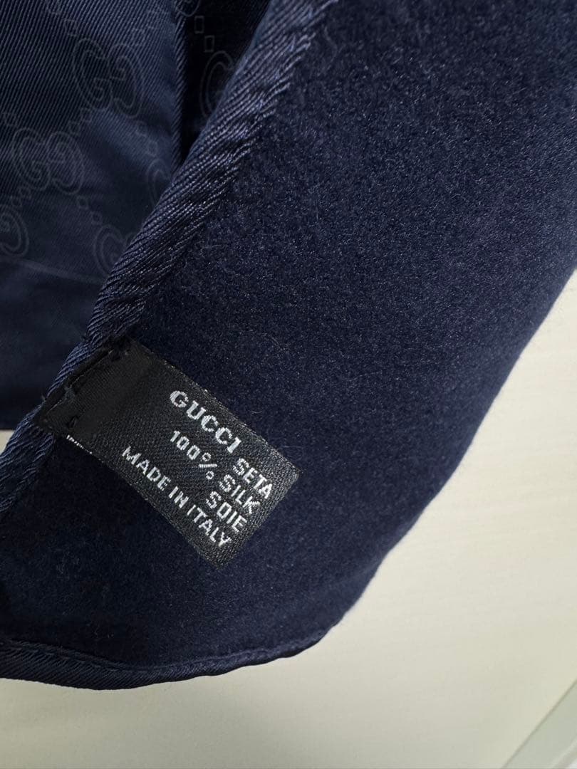 GUCCI シルク100% ストール ネイビー
