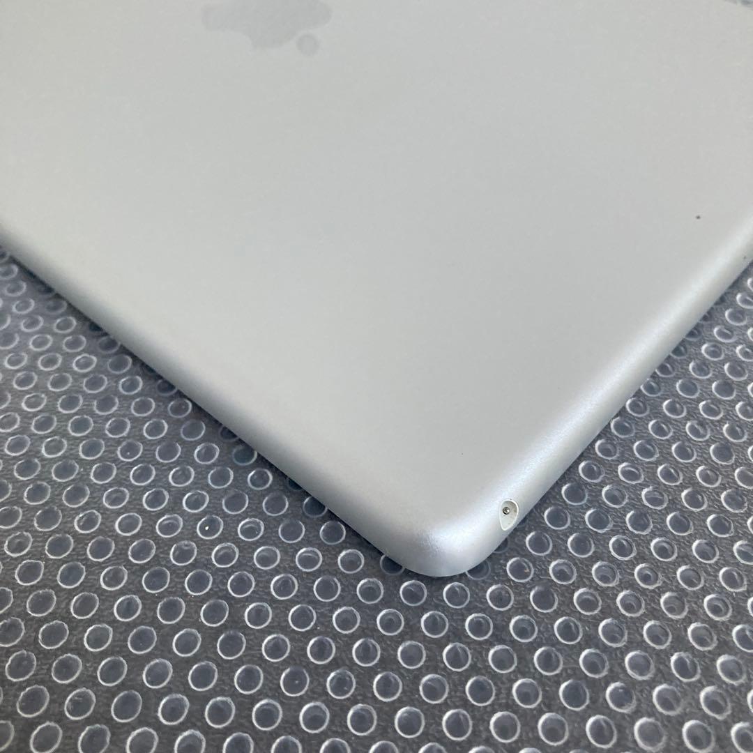 701【早い者勝ち】iPad8 第8世代 32GB WIFIモデル☆