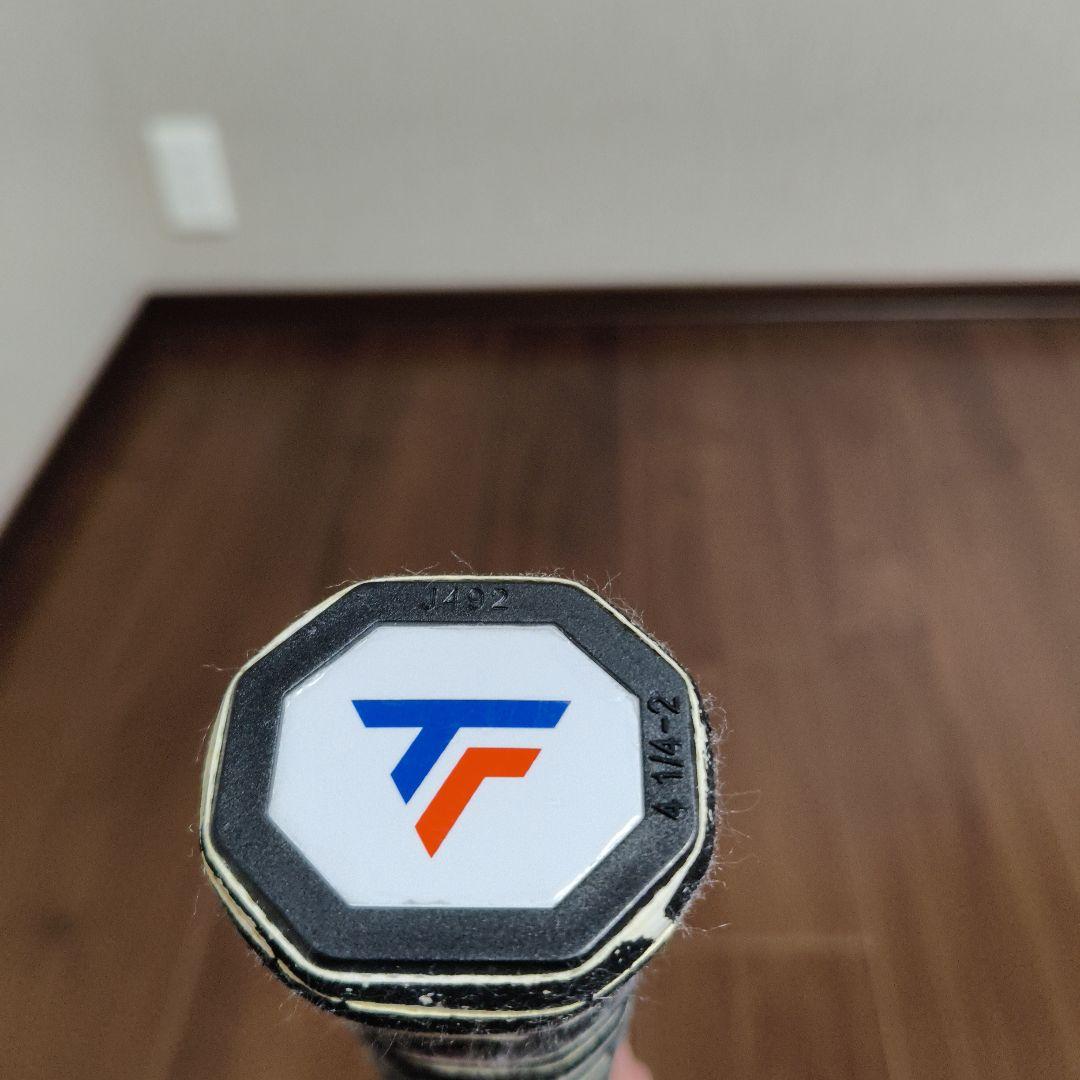 テクニファイバーテニスラケット TEMPO270　G2