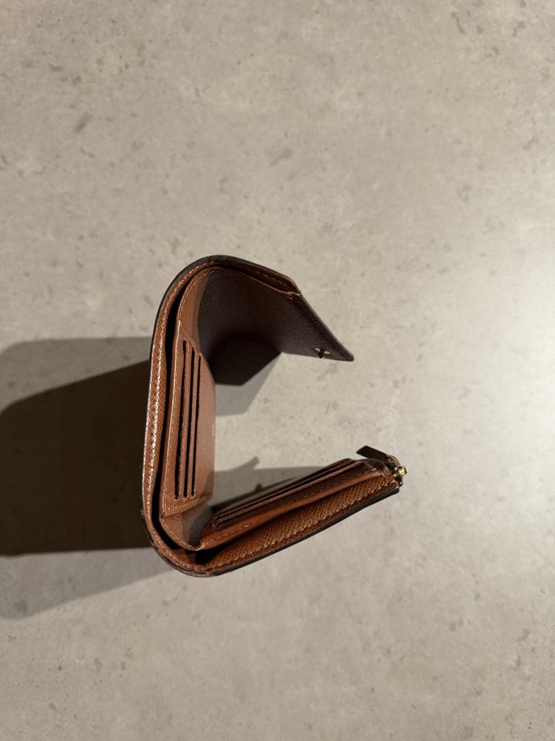 Louis Vuitton 財布　ポルトフォイユ・ヴィクトリーヌ