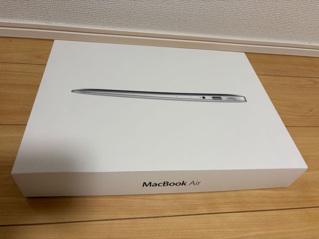 Apple MacBook Air ［MD761J/A］ Mid 2013モデル