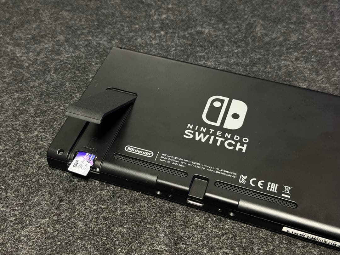 Nintendo Switch+純正プロコン(128GB Micro SD付き)