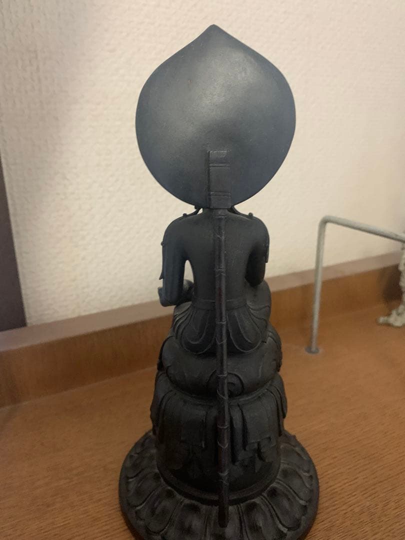 isumu イスム 菩薩半跏像 中宮寺 仏像フィギュア