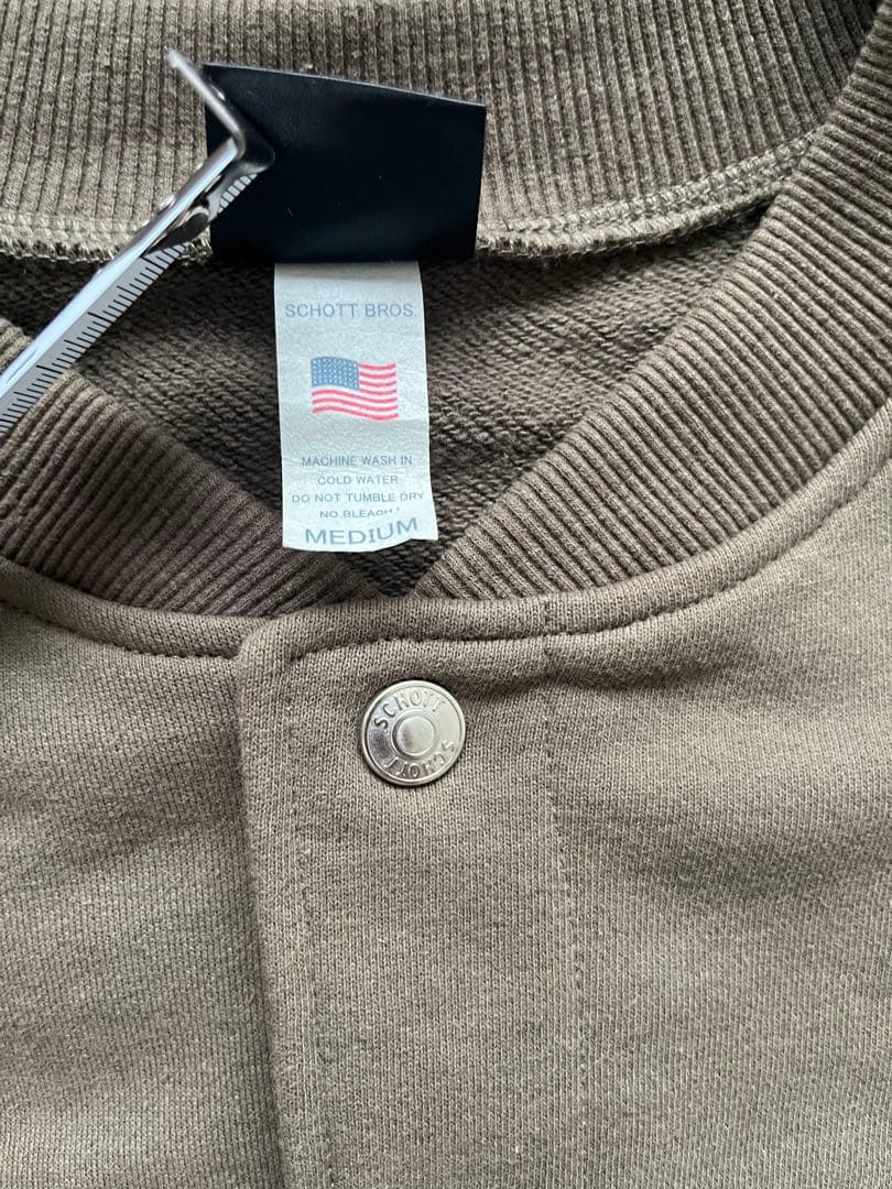 Schott オリーブ ボタン付きスウェット
