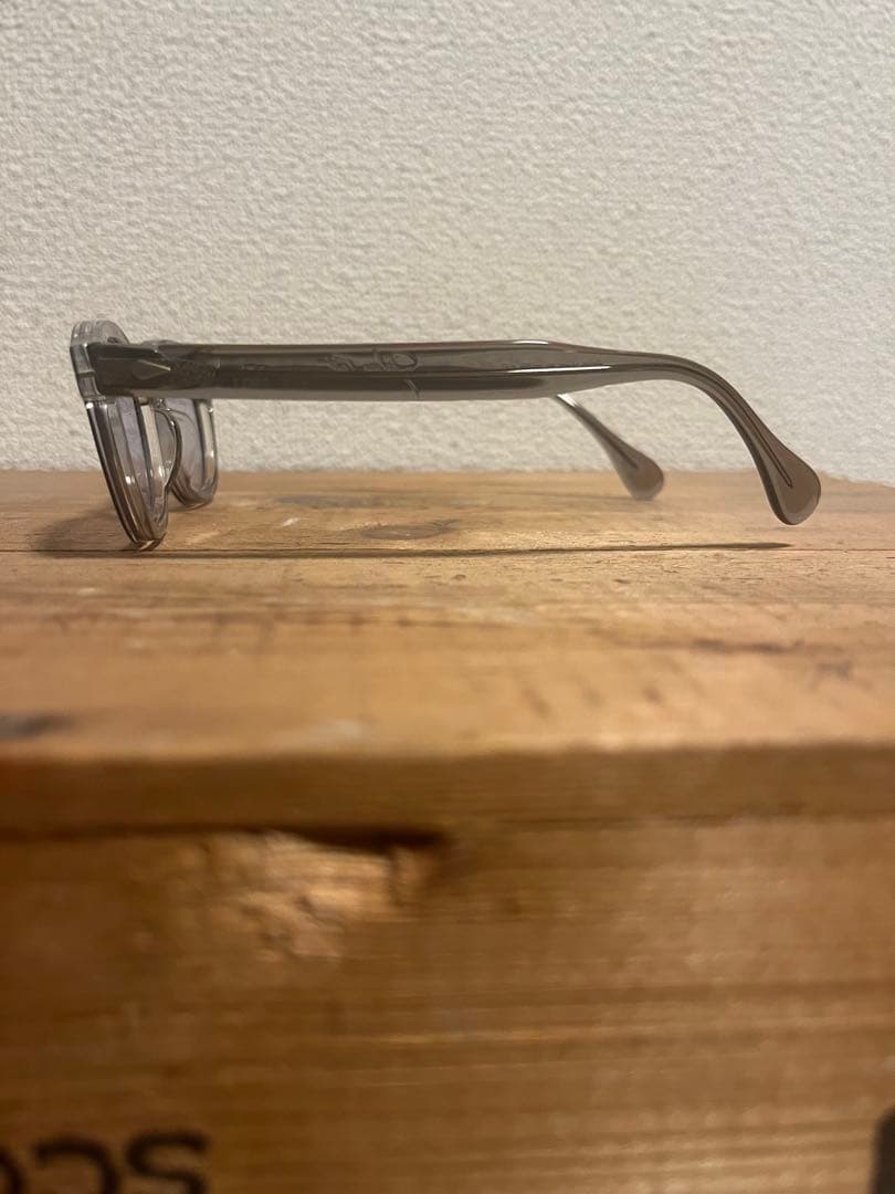 JULIUS TART OPTICAL グレー サングラス