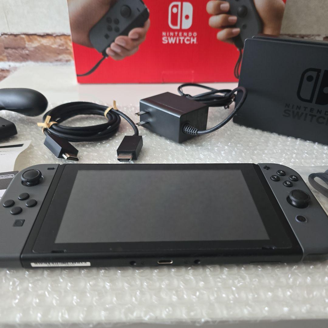 Nintendo Switch グレー + 充電スタンド + LANアダプタ