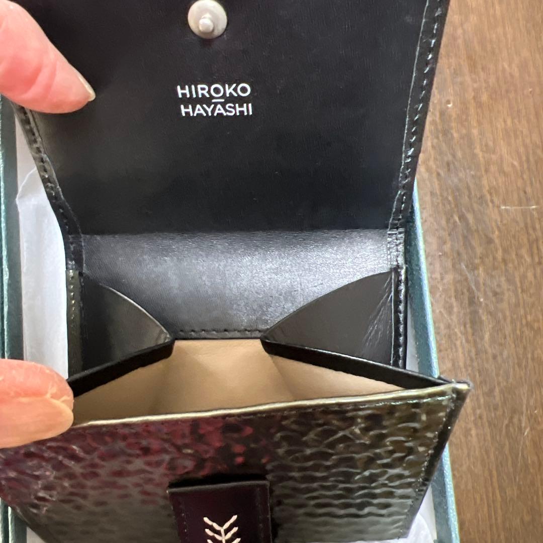 HIROKO HAYASHI 型押しお財布 グラン