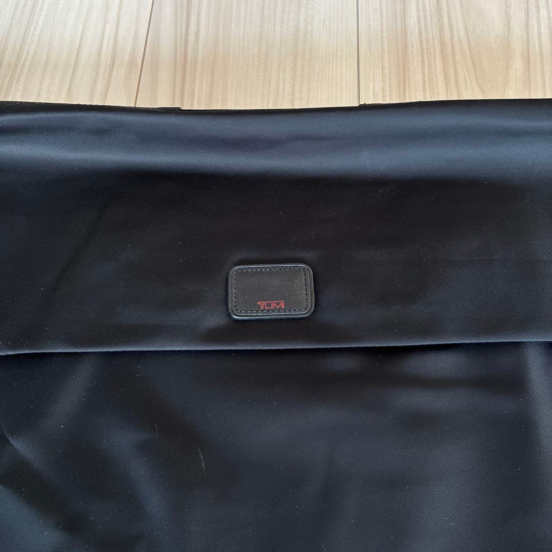 TUMI ミディアム フラット フォールディング パック