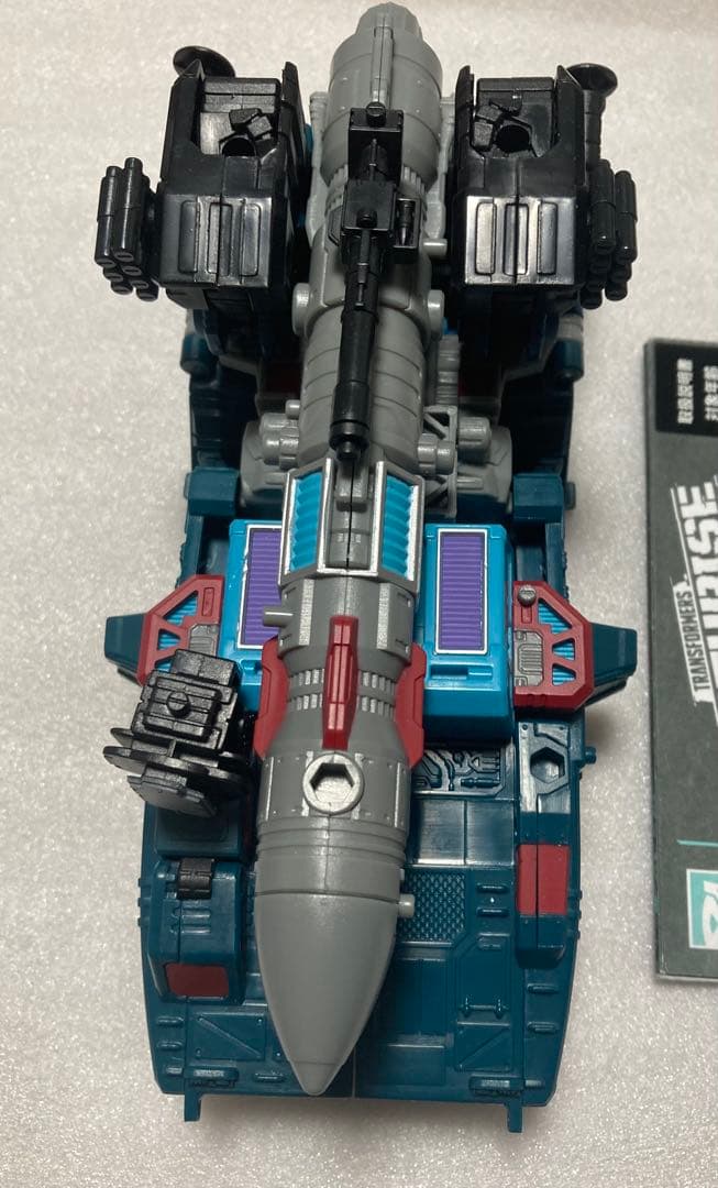 トランスフォーマー　アースライズ　ダブルディーラー　マスターフォース