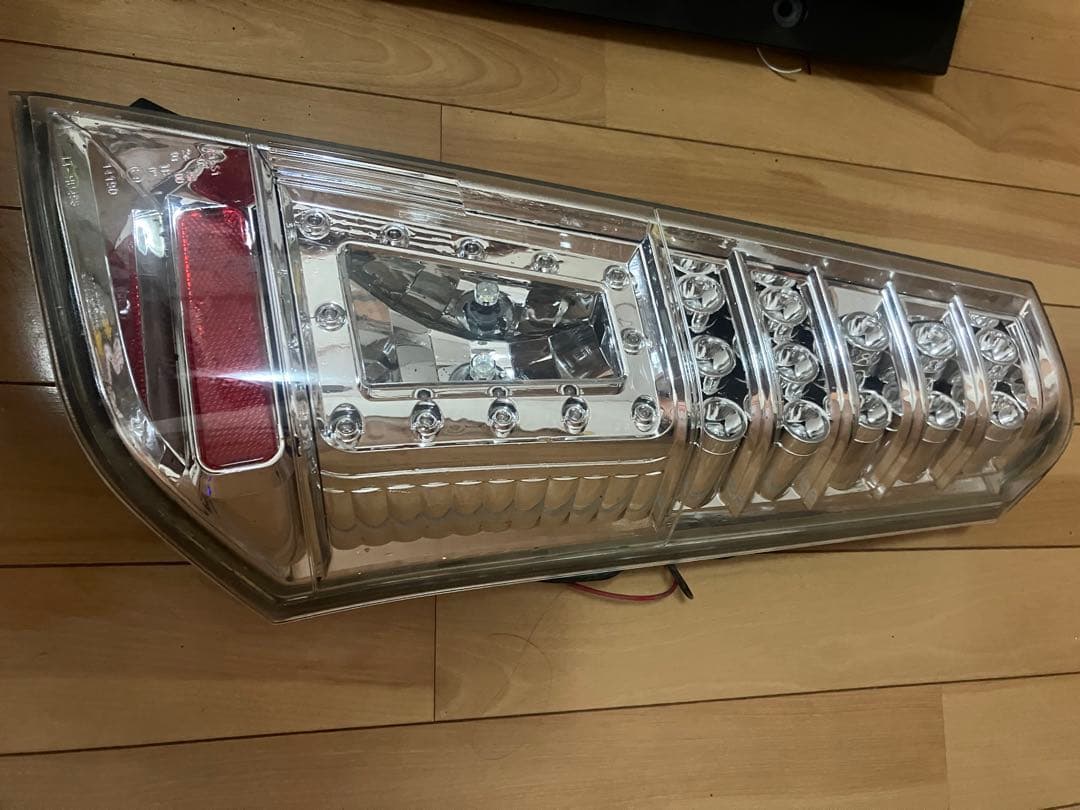 LEDテールランプ 2個セット(ｍｈ23ワゴンrスティングレー用￼)