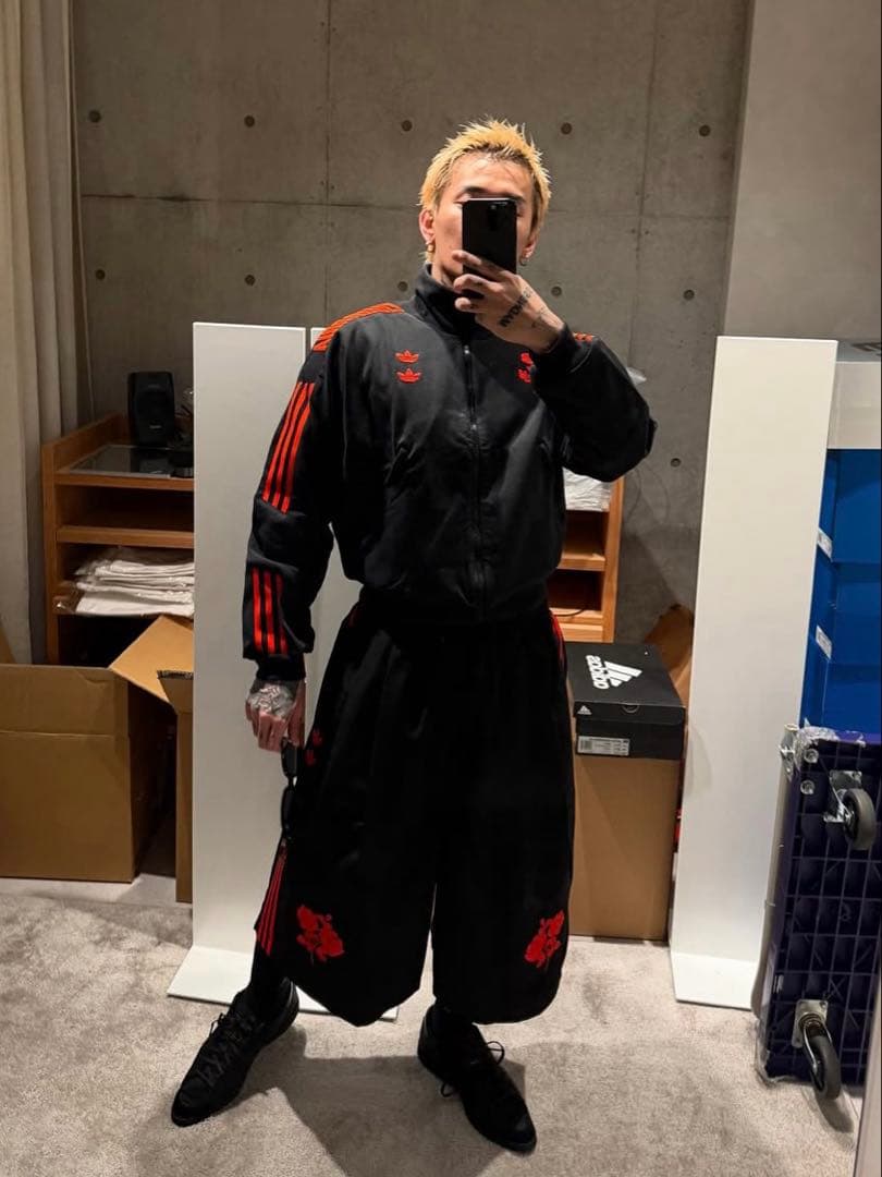 ジャケット・アウター adidas WILLY CHAVARRIA KNIT TRACKTOP