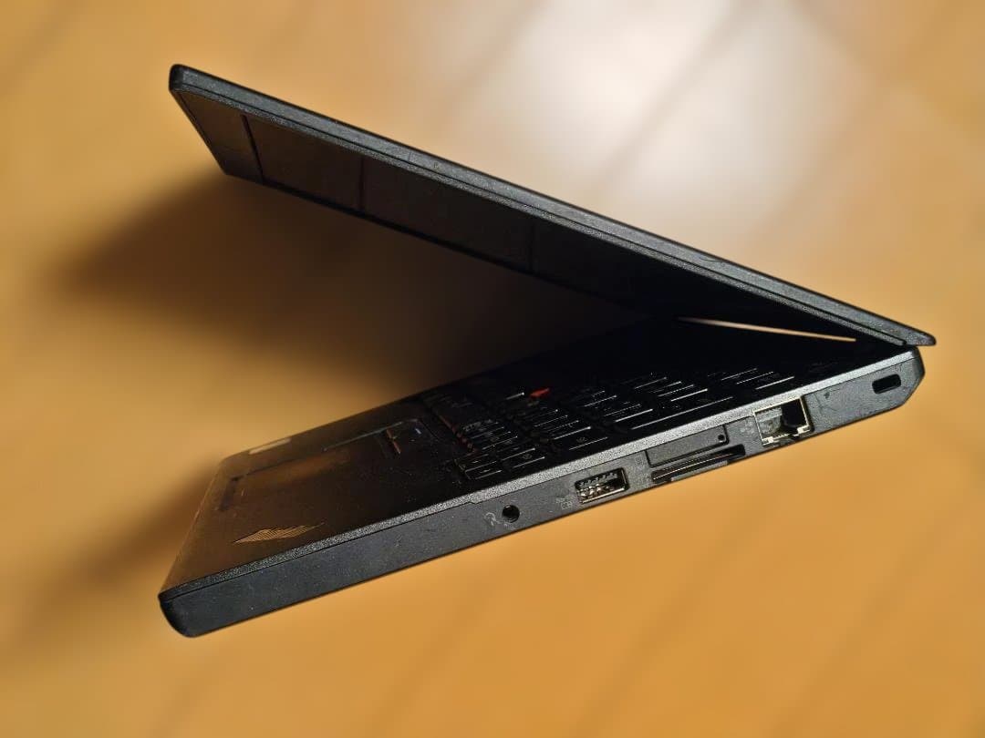 ThinkPad X260 SSD250GB i5 メモリ8GB Lenovo