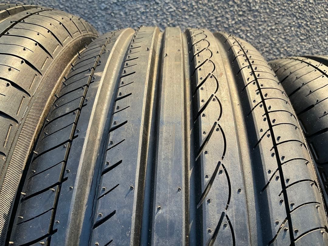 【送料無料】ヨコハマ　アドバンdBデシベル　205/60R16 新古タイヤ4本
