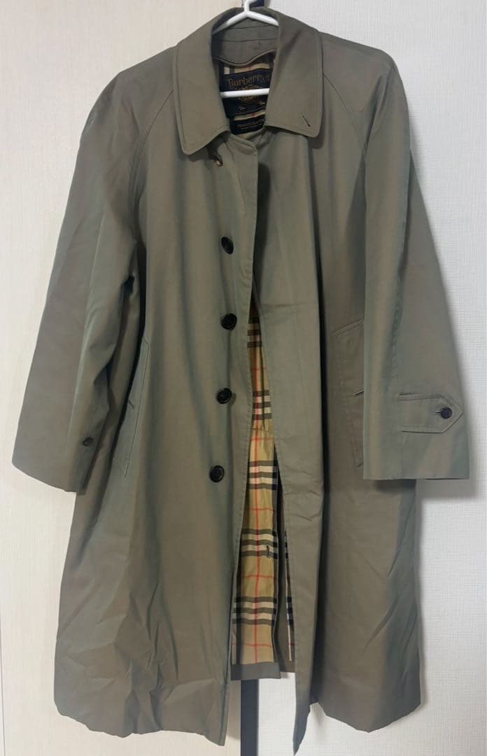 BURBERRYカーキ トレンチコート
