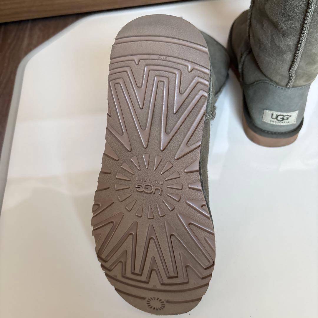 UGG ムートンブーツ カーキ