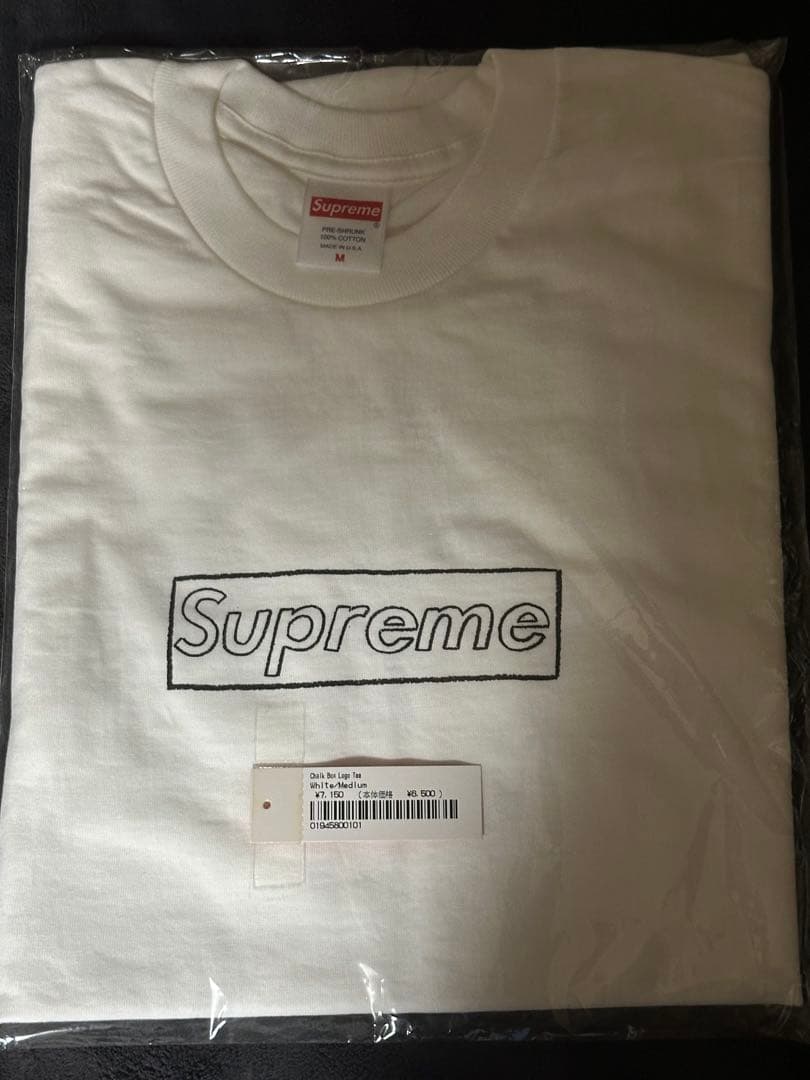 シュプリーム KAWS Chalk Logo Tee