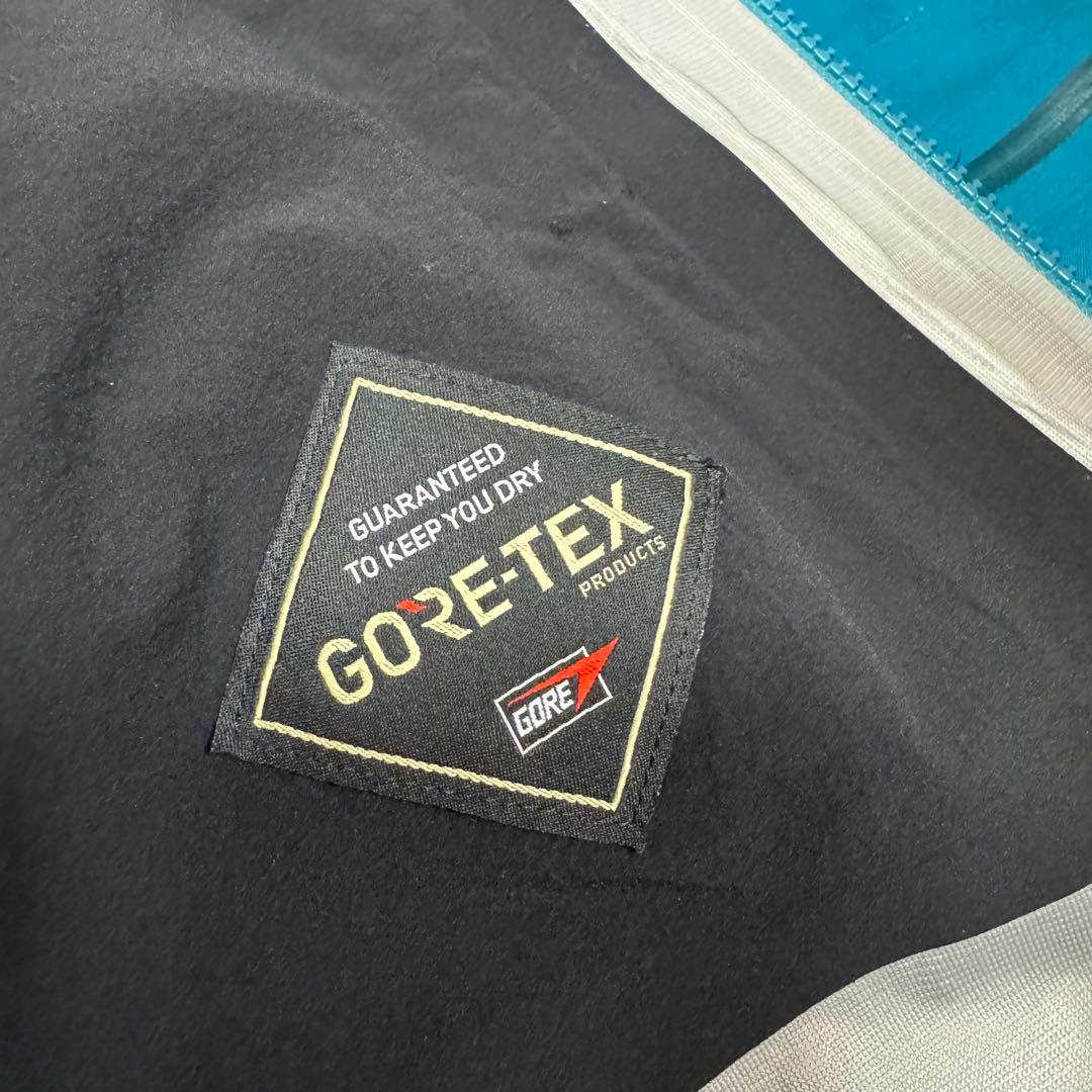 241 トゥーフォーワン　スノーボード　ジャケット GORE-TEX メンズM