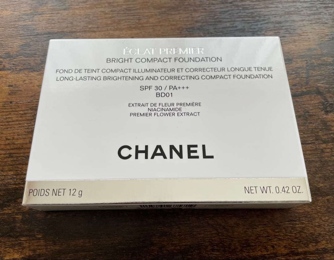 CHANEL ファンデーション　シャネル　エクラプルミエコンパクト BD01