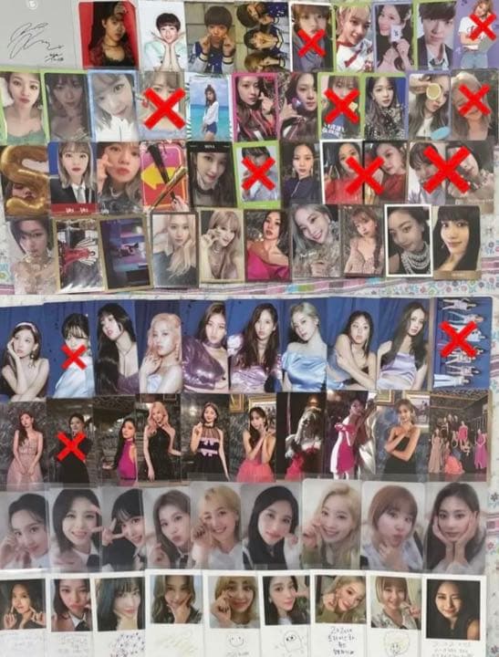 サナ　ミナ　モモ　ナヨンtwice アルバム　トレカ　写真集　缶バッジ　アクスタ