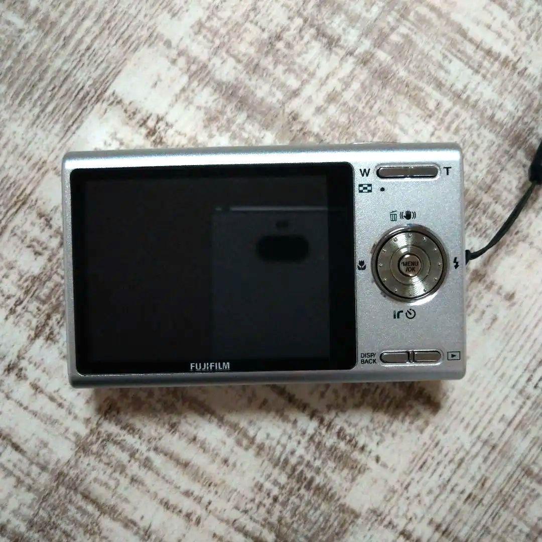 FUJIFILM デジタルカメラ シルバー
