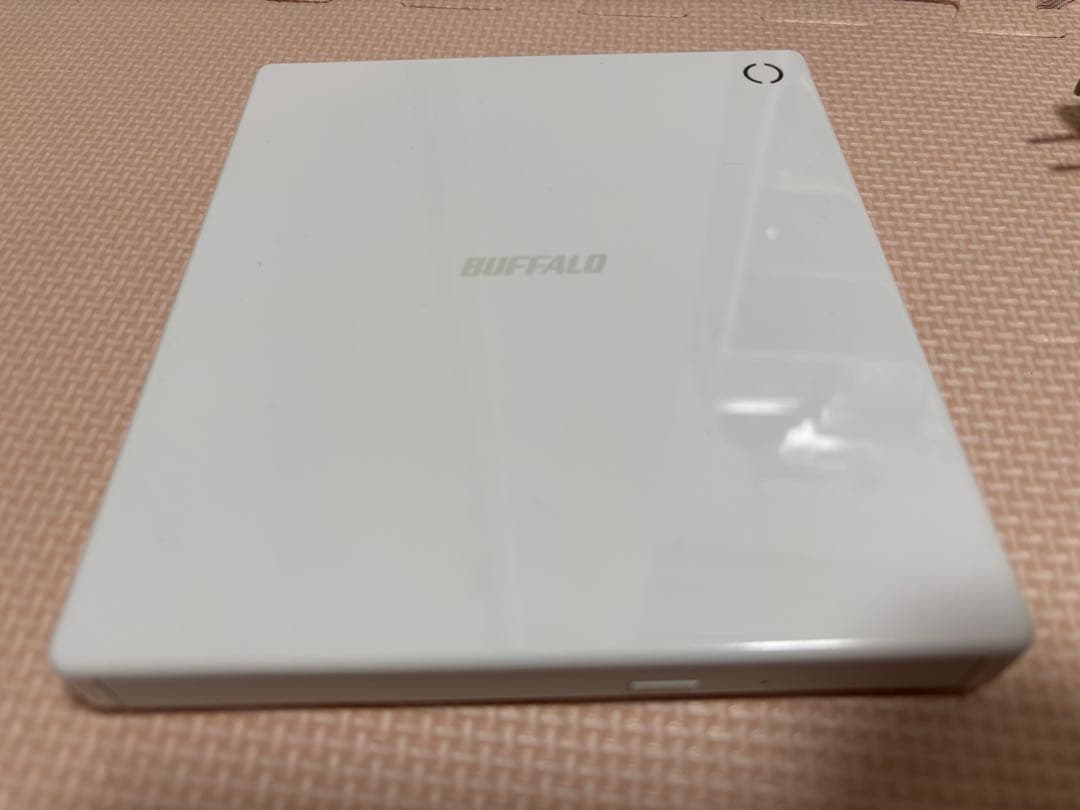 BUFFALOのCDレコーダー、ラクレコ RR-PW1-WH/N