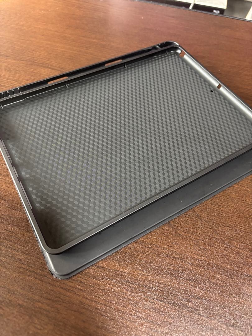 iPad (第9世代) バッテリー 98% pencil 、カバー付き