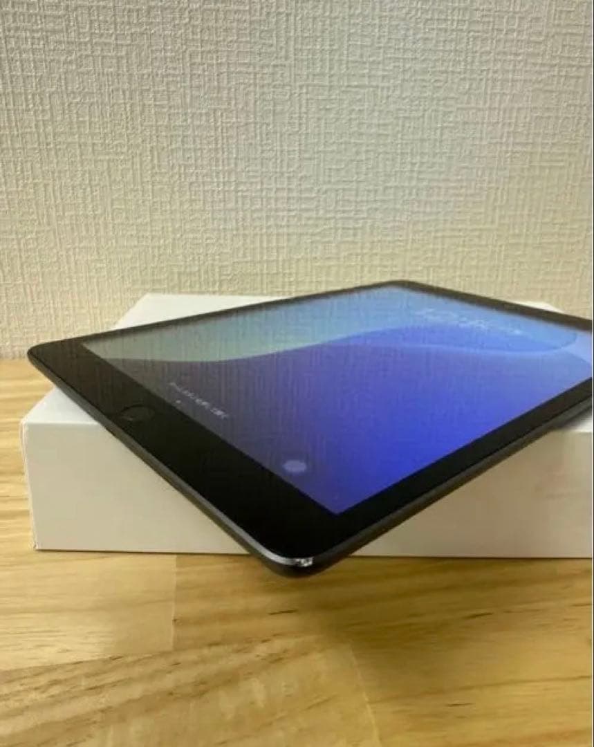iPad (第9世代) バッテリー 98% pencil 、カバー付き