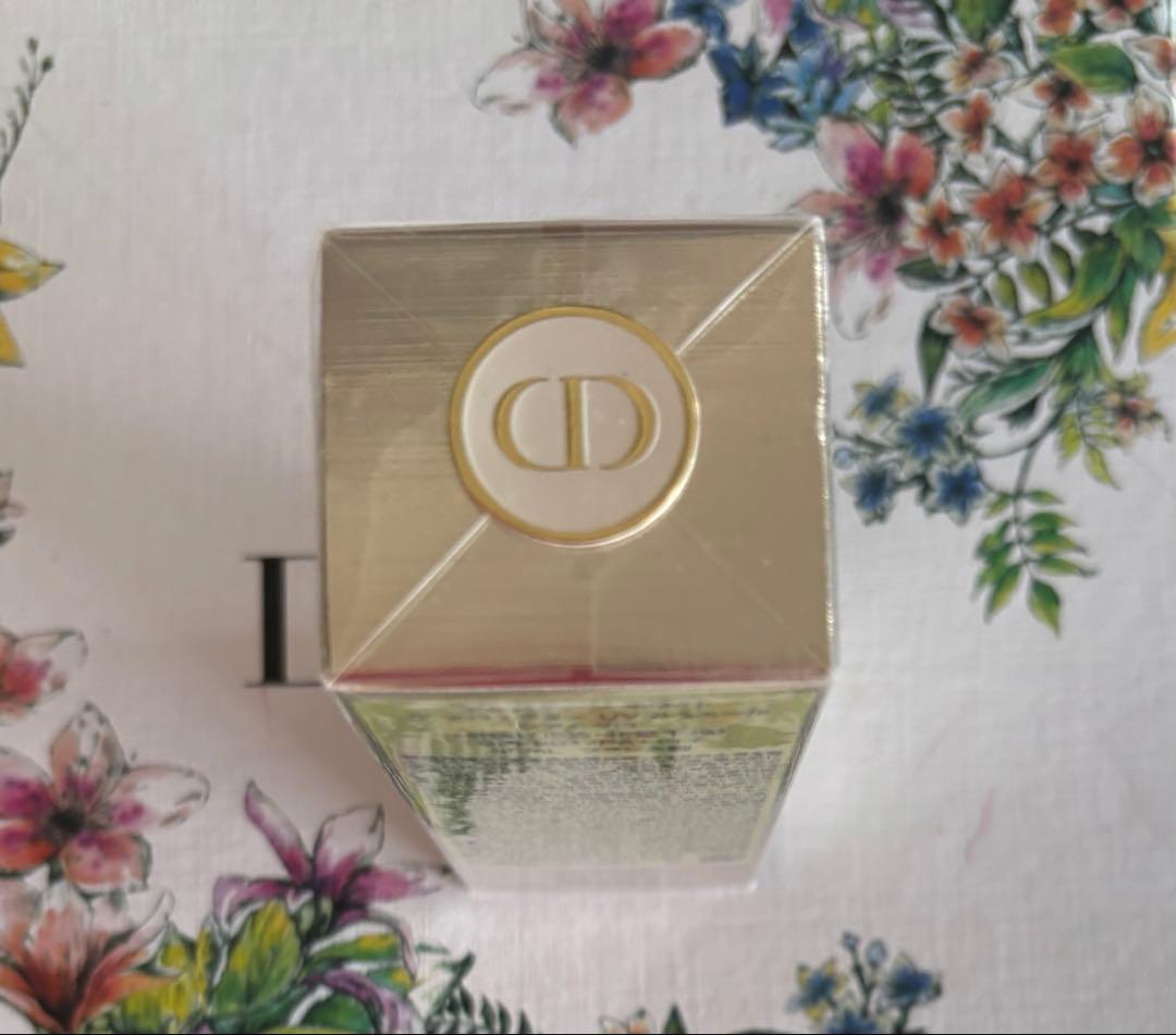Dior プレステージホワイトルプロテクターUV ルミエールシアーグロー未開封