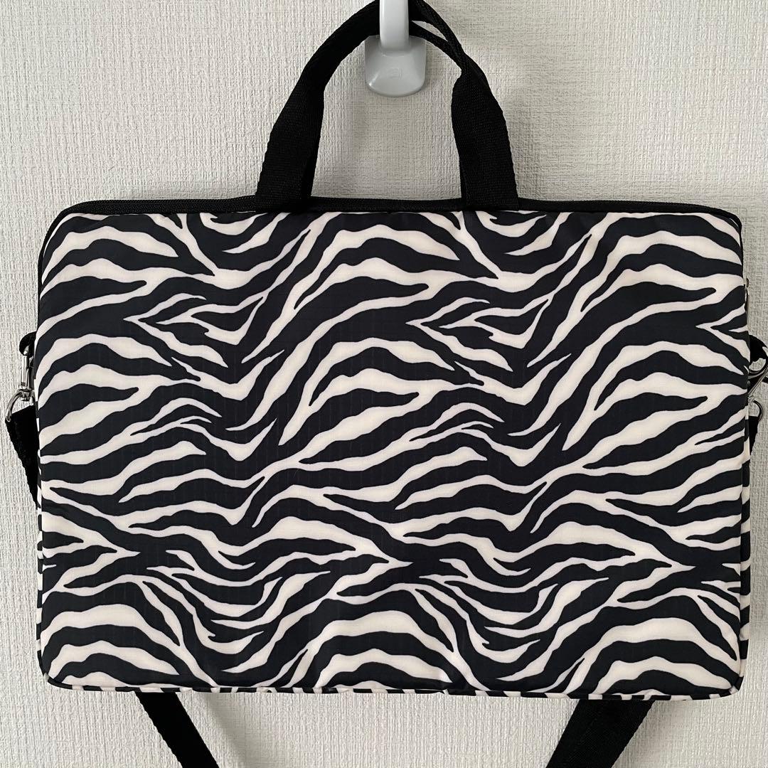 美品★Lesportsac レスポートサック PCケース ショルダーストラップ付