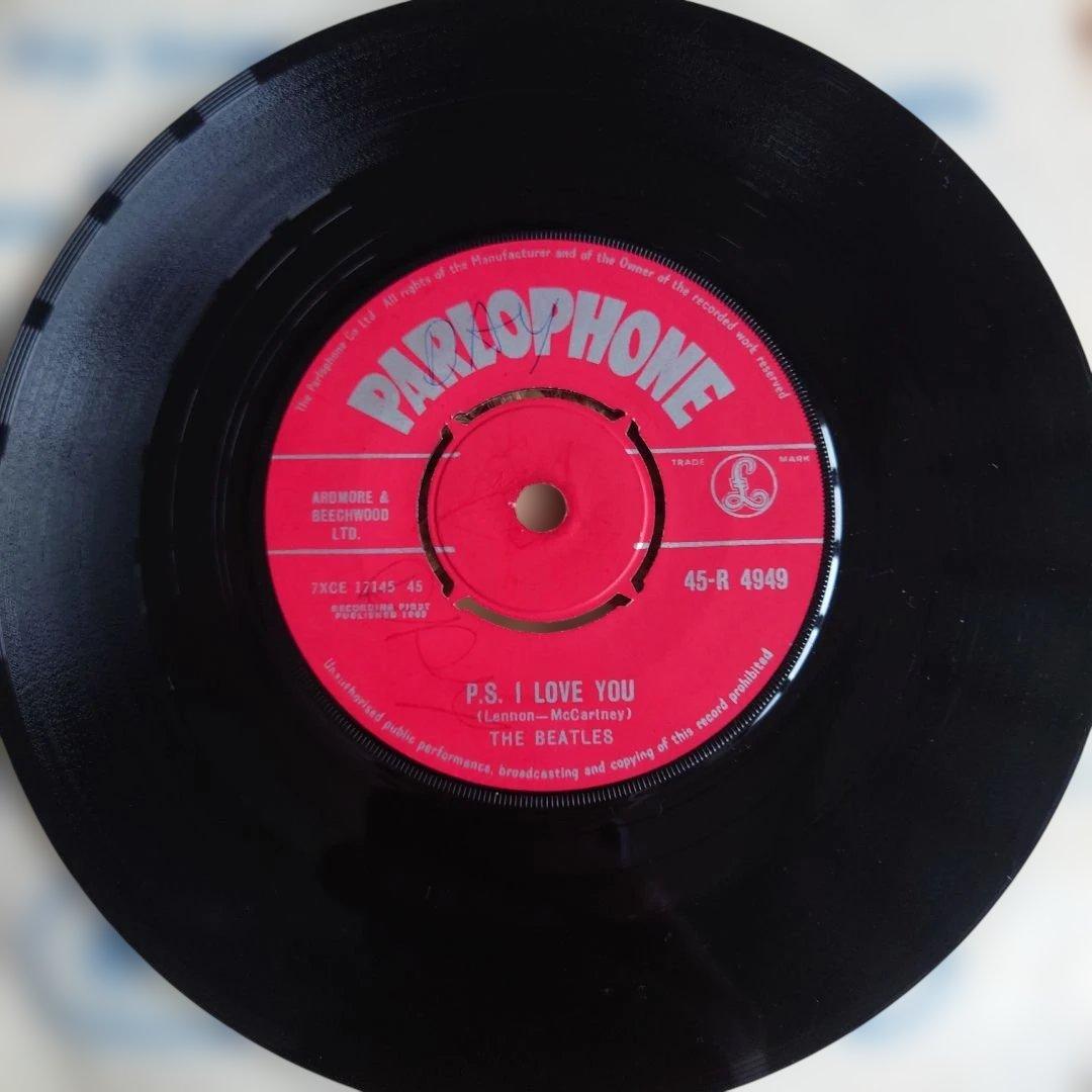 UK盤初回THE BEATLES LOVE ME DO