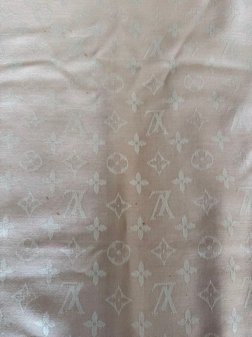 LOUIS VUITTON(ルイヴィトン) 大判ショール　サクラピンク