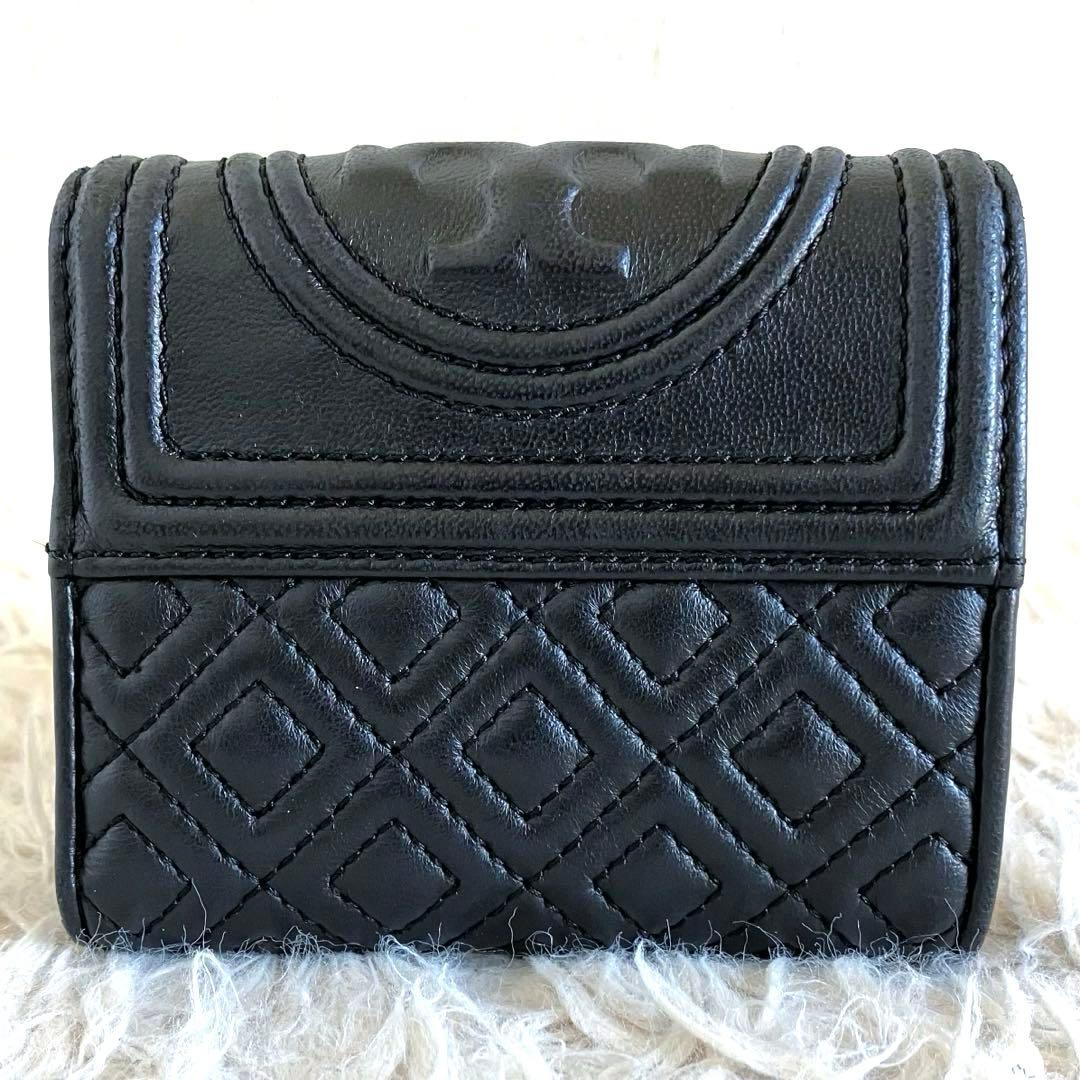 【美品】トリーバーチ　三つ折り財布　黒　キルティング　フレミグ
