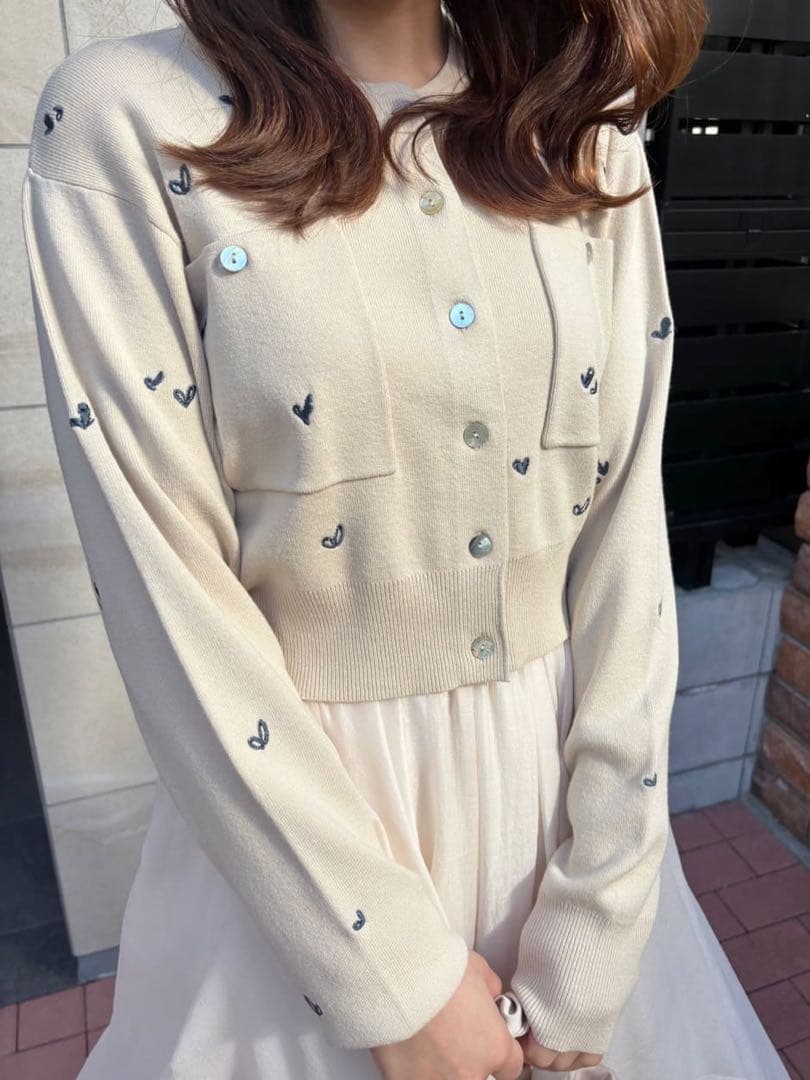 COCO DEAL 小花/ハート刺繍ニットカーディガン ベージュハート タグ付き