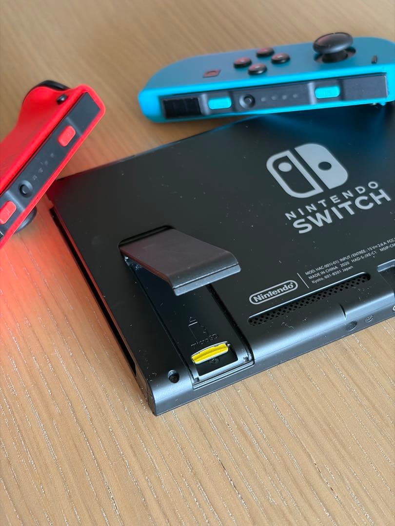 s*a様 Nintendo Switch 本体 青/赤