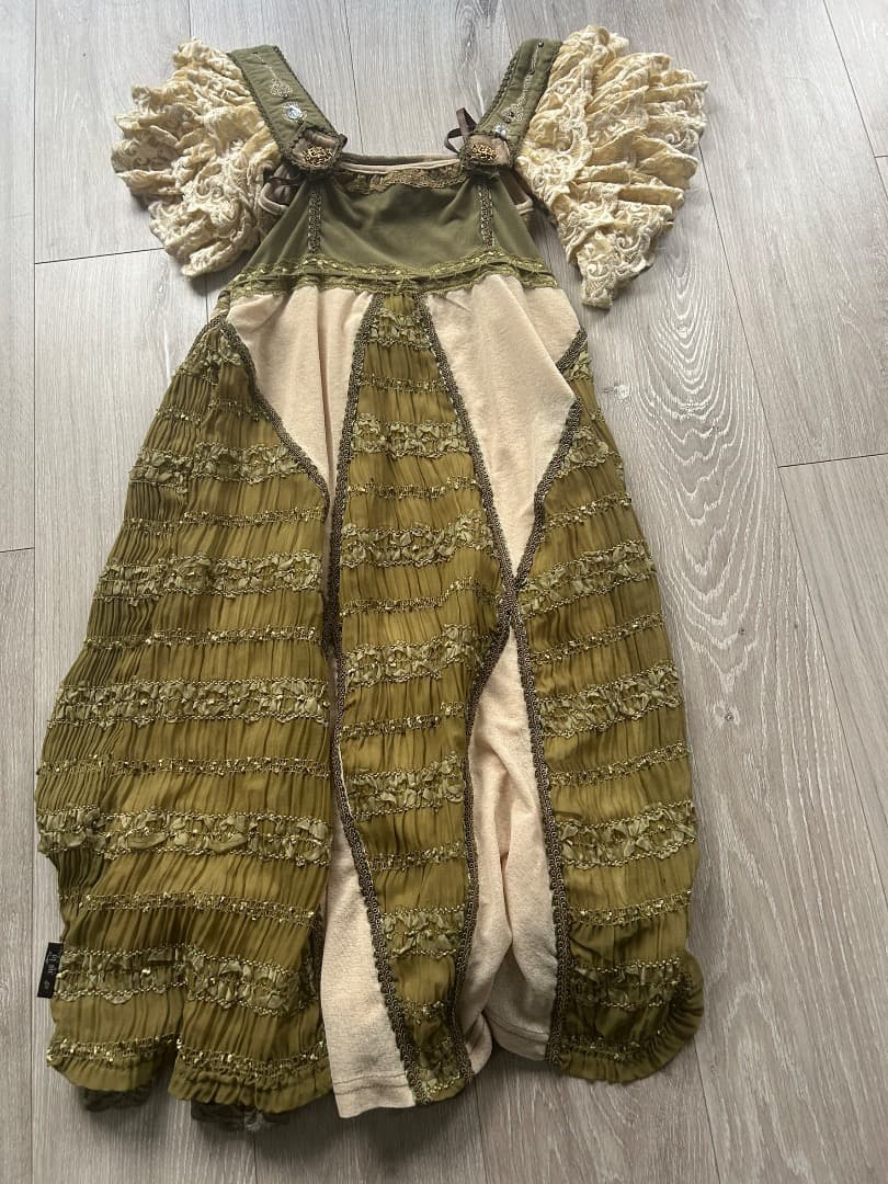 希少 ozz angelo 刺繍フレアワンピース