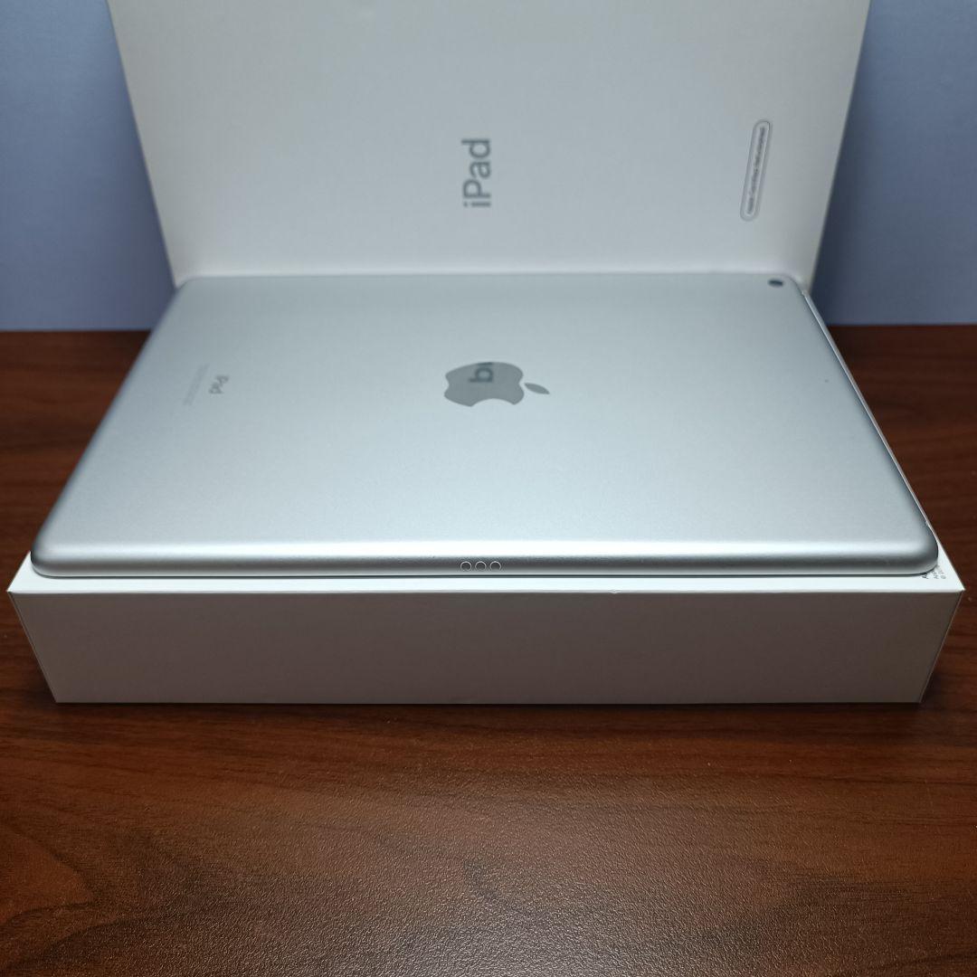 あか iPad 10.2 第7世代 WiFi 128GB キーボードカバー