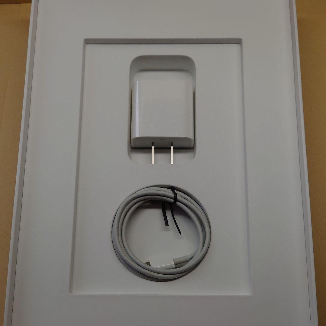 y*a様 iPad 本体 64GB 第9世代 箱・充電器・ケーブルあり