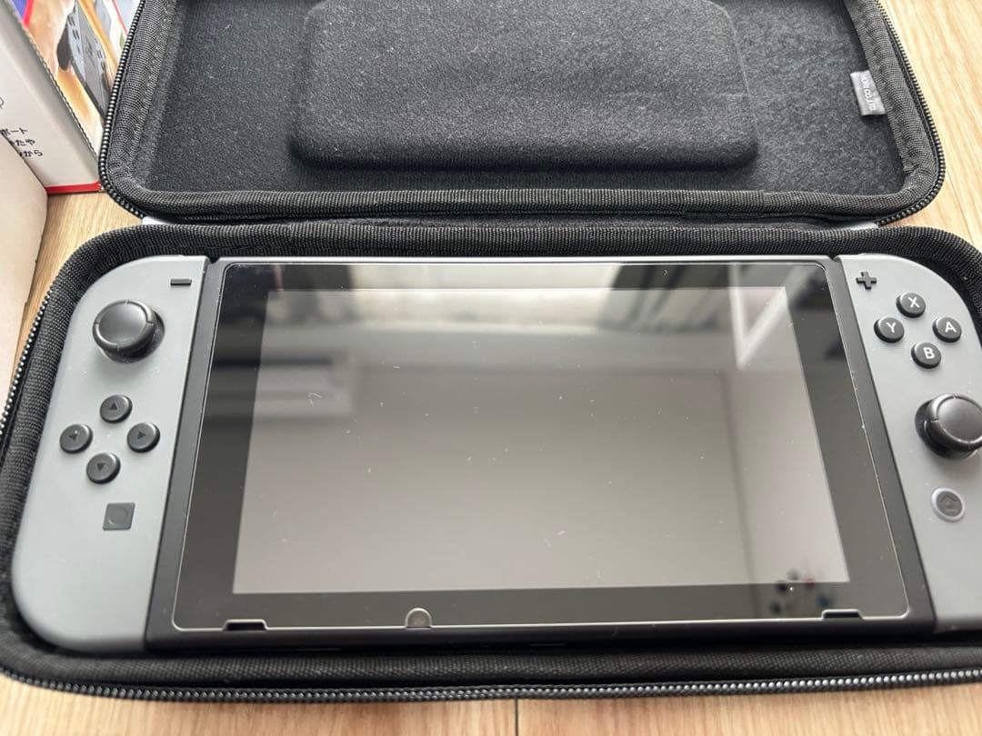 Nintendo Switch グレー 本体セット　おまけ付き