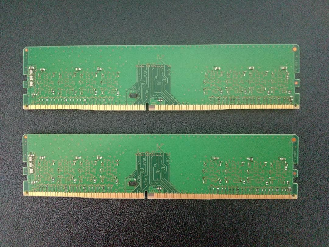 Crucial (8GBx2) DDR4 3200MHz メモリ