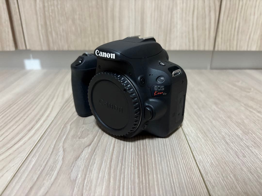 k*☆様 【超美品】キヤノン Canon EOS Kiss X9 デジタル一眼レ
