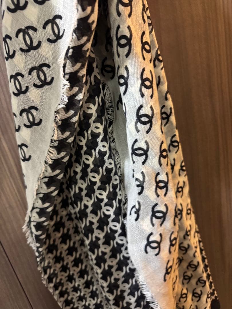CHANEL ココマーク　カシミアシルク　ストール　白黒　美品