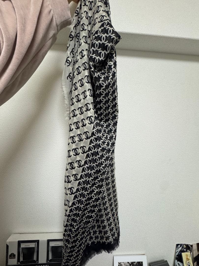 CHANEL ココマーク　カシミアシルク　ストール　白黒　美品
