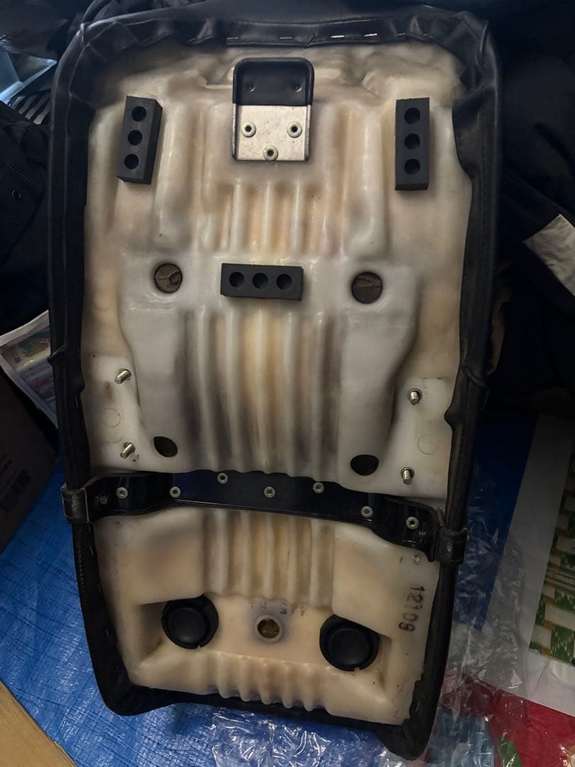 cb750f 純正シート　ノーマルシート