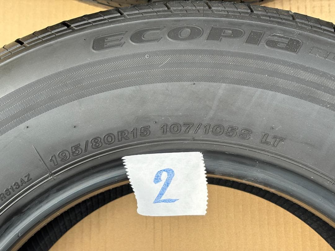 ハイエース純正タイヤ　BSエコピア195/80R15 LT （Ａ-2本セット）