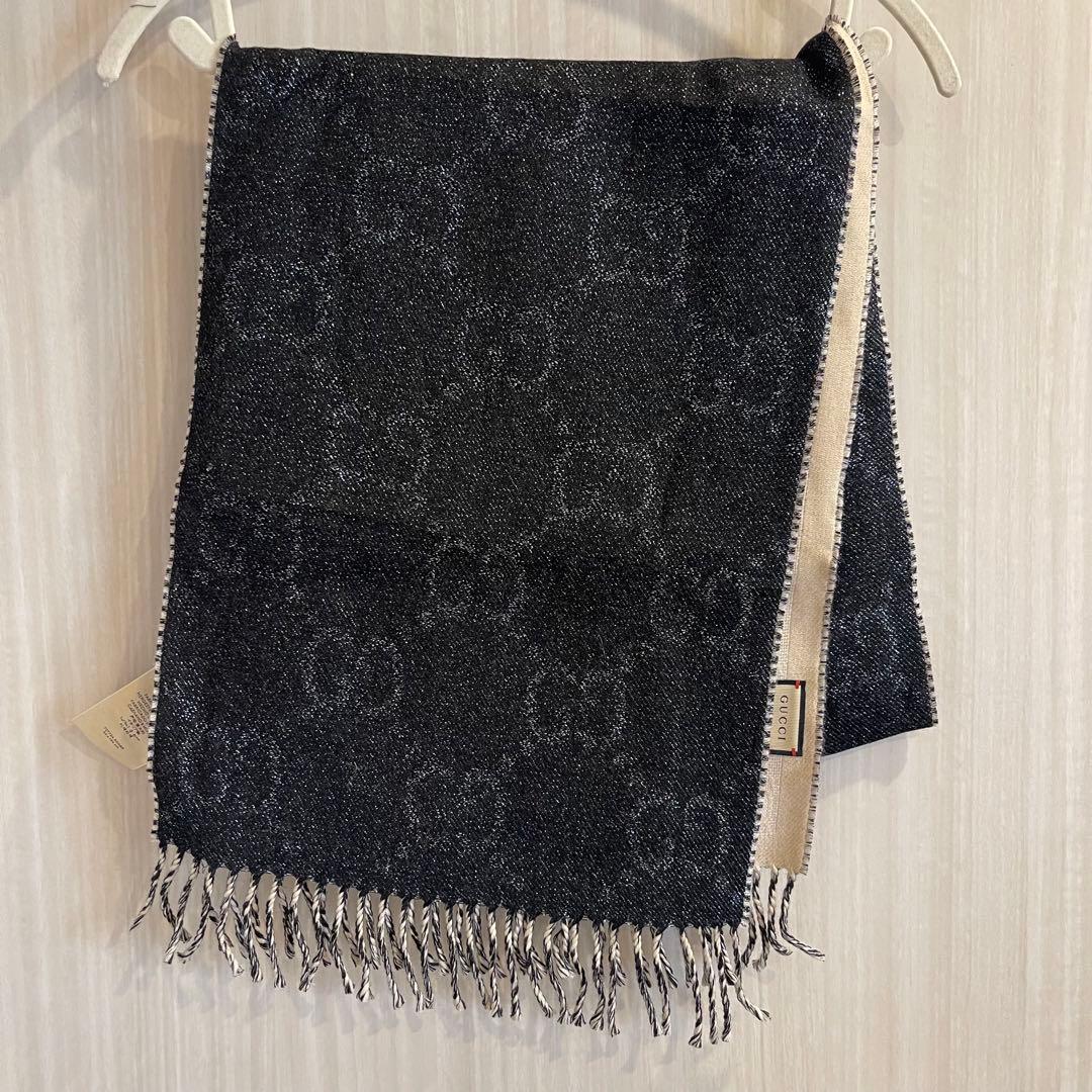 Gucci Scarf with ‘GG’ pattern