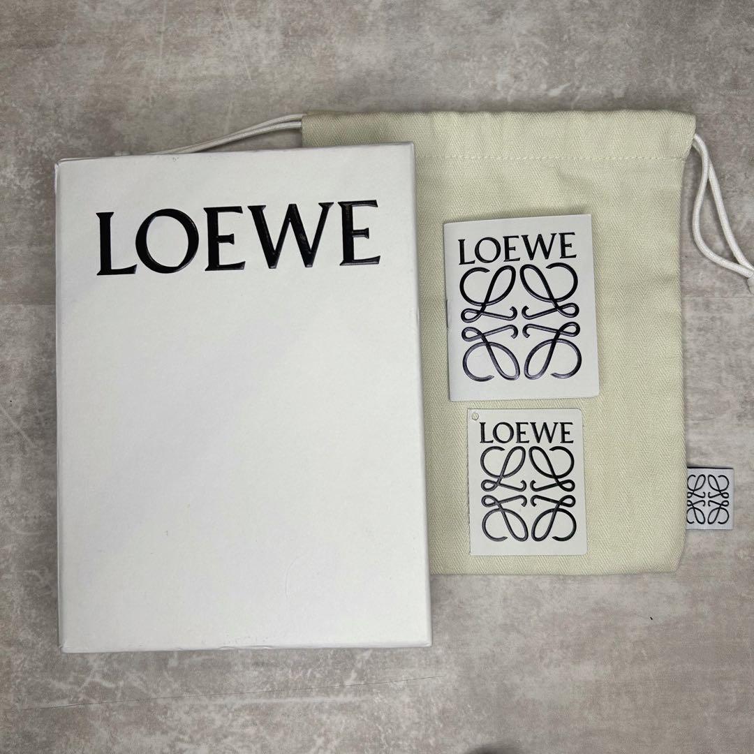 人気色✨ LOEWE ロエベ トライフォールド 三つ折り財布 サンド 箱 袋付き