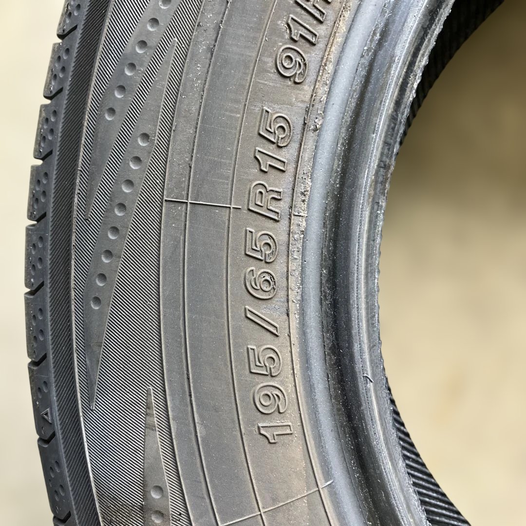 195/65R15 4本セット ヨコハマ BluEarth RV-02